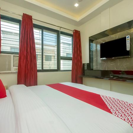 Hotel New Uttam Hira Palace Nashik Zewnętrze zdjęcie