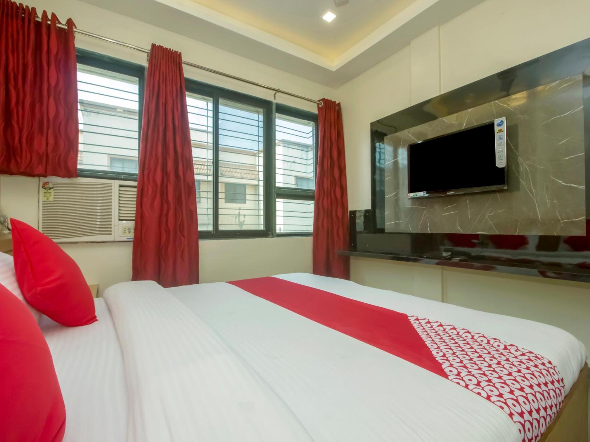 Hotel New Uttam Hira Palace Nashik Zewnętrze zdjęcie