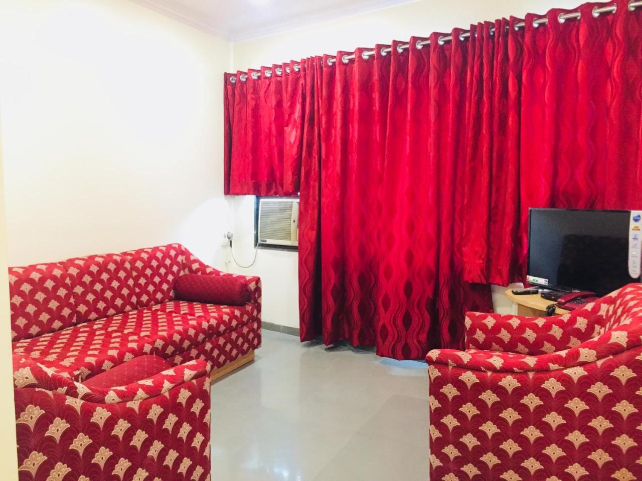 Hotel New Uttam Hira Palace Nashik Zewnętrze zdjęcie