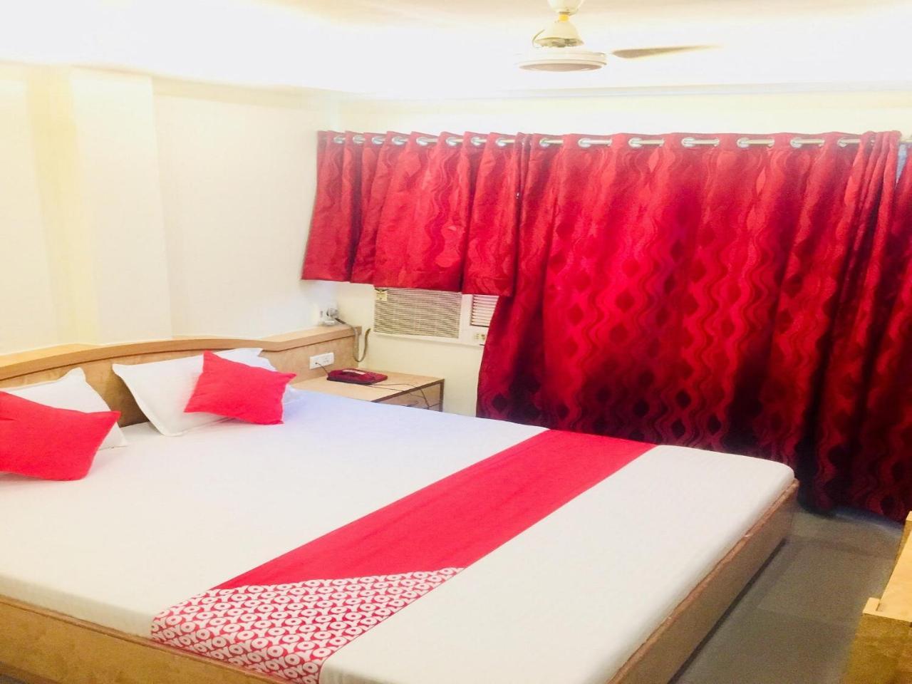 Hotel New Uttam Hira Palace Nashik Zewnętrze zdjęcie